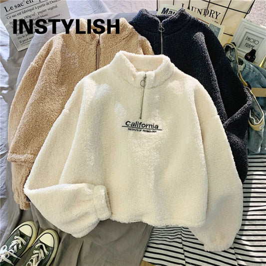 Hoodie Cropped de Polar – Estilo Cozy Urbano